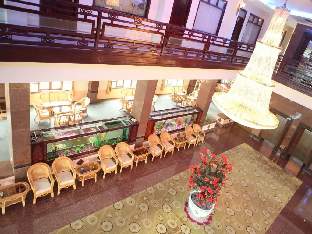 Камау: Best CM Hotel