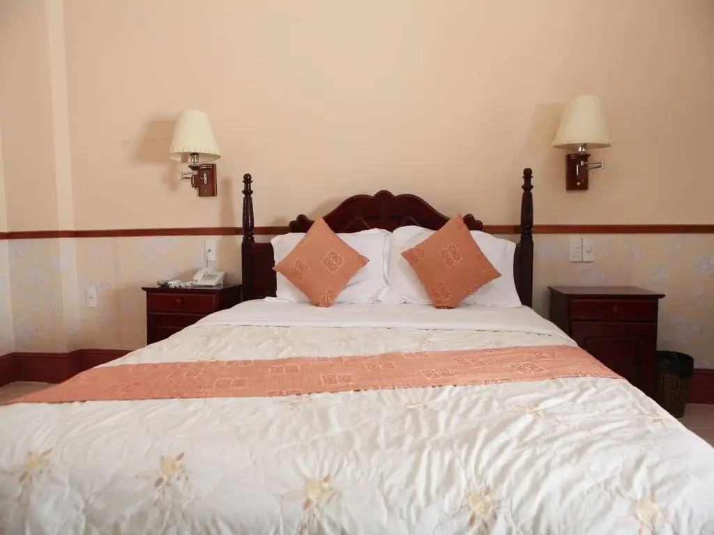 Камау: Best CM Hotel