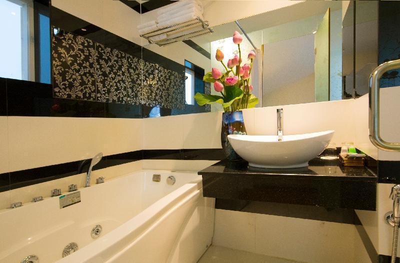 Хошимин: Golden Star Hotel - 60 Le Thanh Ton
