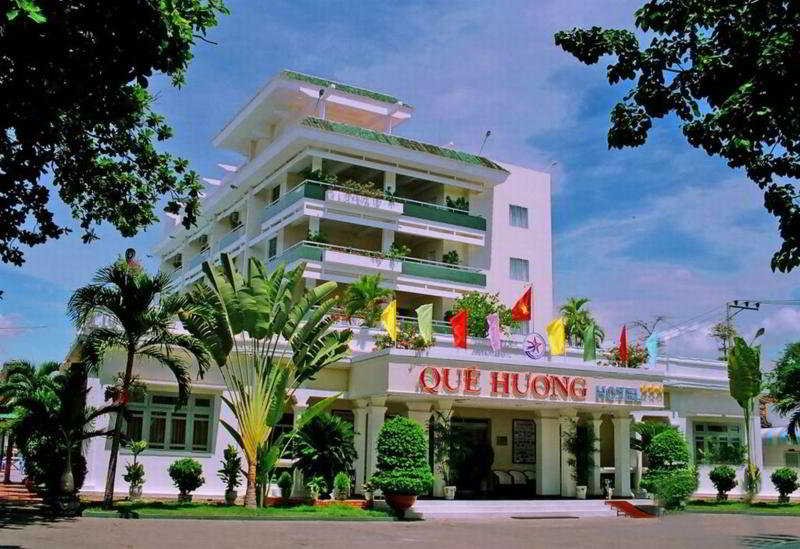Que Huong Hotel — фото 1