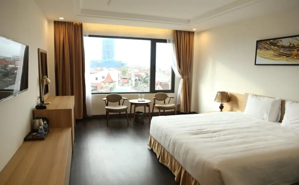 Хатинь: Ha Huy Hotel