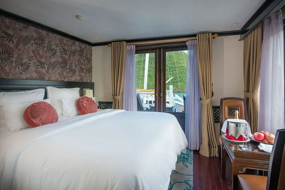 Халонг: Paradise Luxury Sails Cruise
