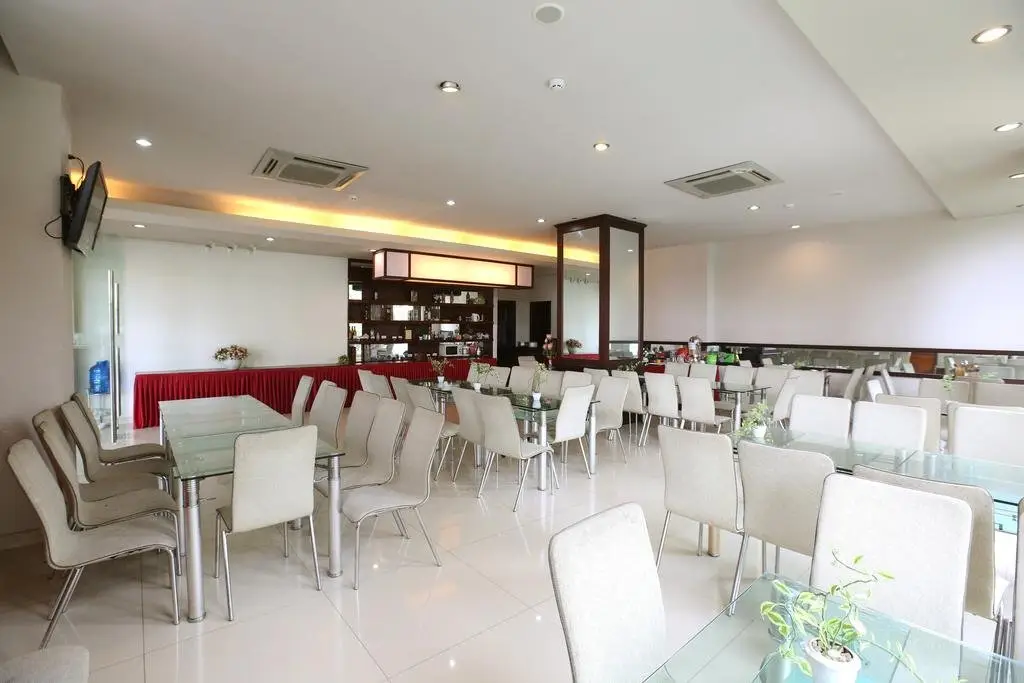 Хюэ: La Lanette Hotel Hue
