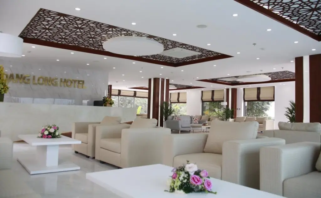 Golden Dragon Hotel — фото 1