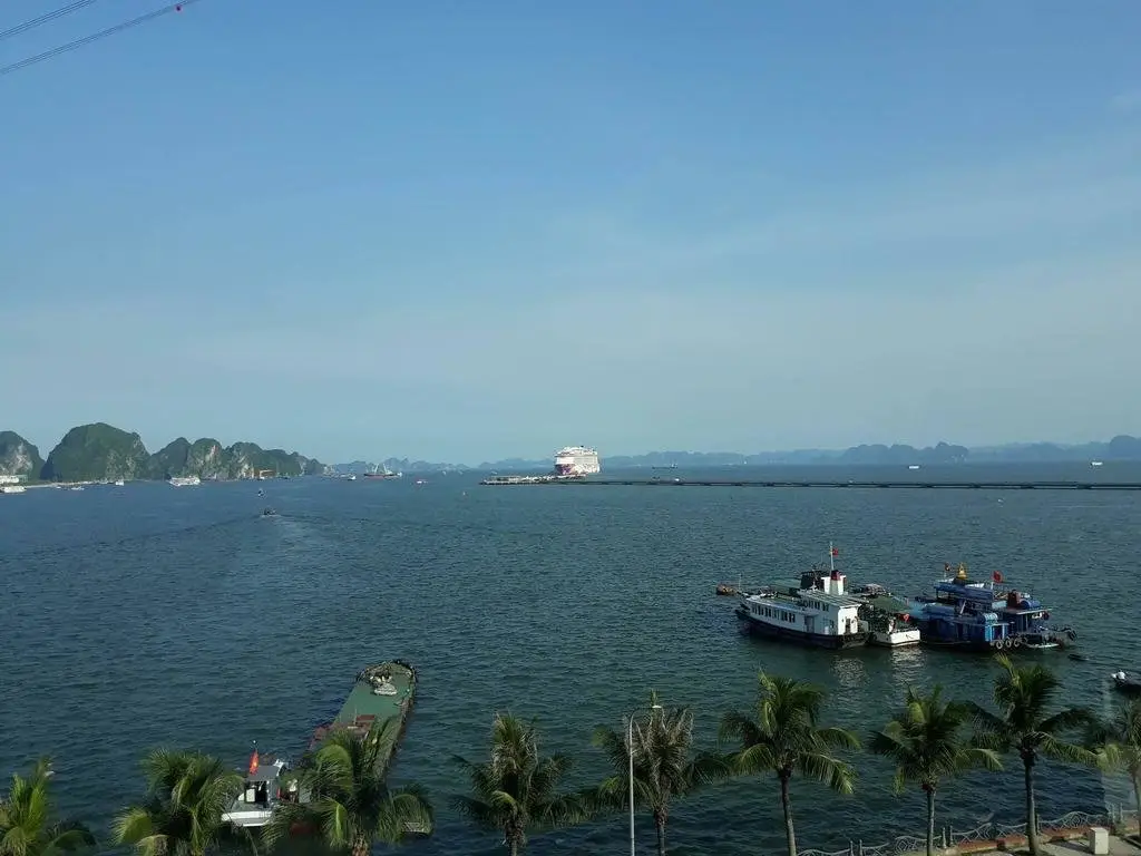 Халонг: Ha Long Four Seasons Hotel