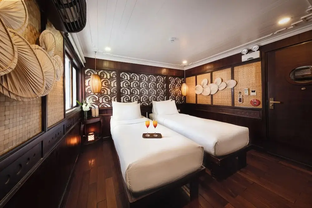 Халонг: Bhaya Halong Cruise