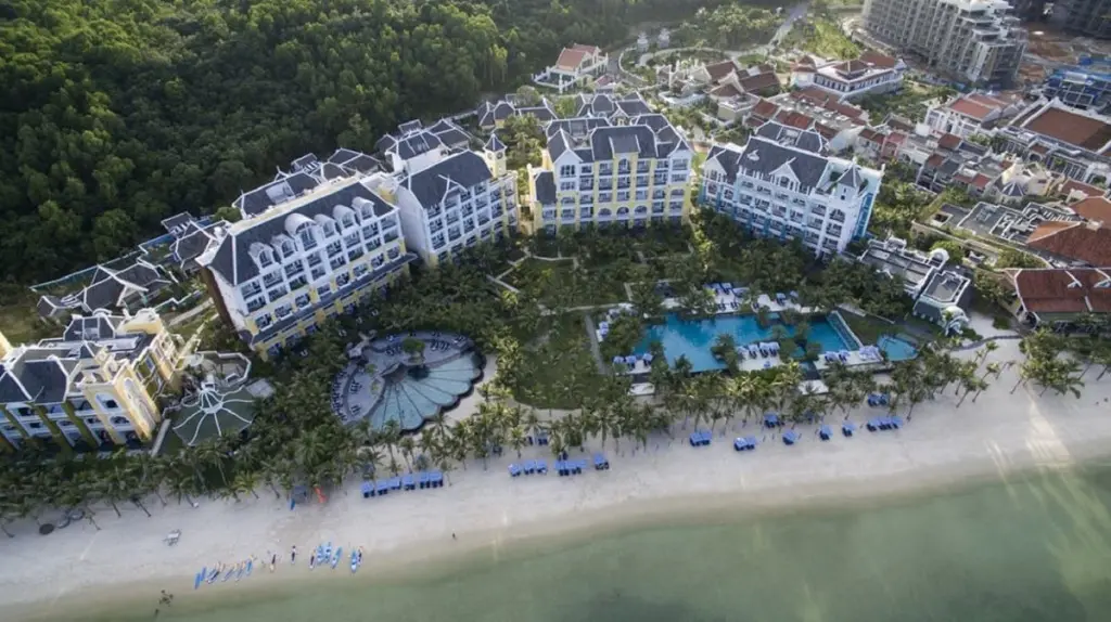 остров Фукуок: Курортный отель Resort JW Marriott Phu Quoc Emerald Bay Resort & Spa