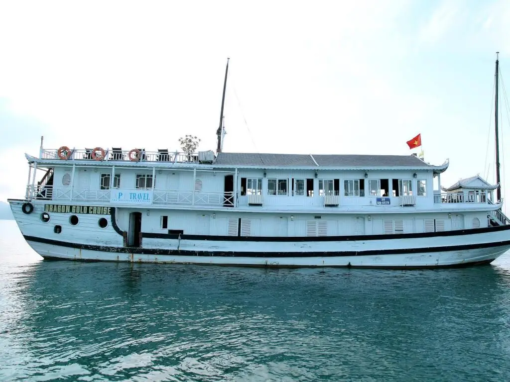 Халонг: Halong Dragon Cruise