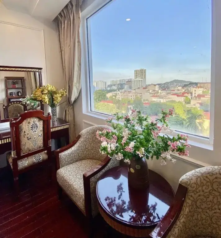 Бакнинь: Bac Ninh Royal Hotel