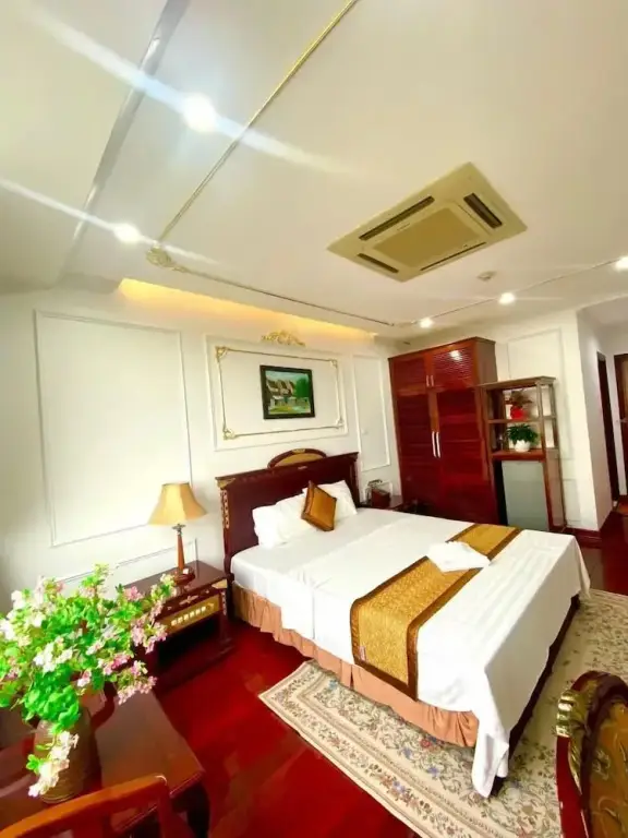 Бакнинь: Bac Ninh Royal Hotel