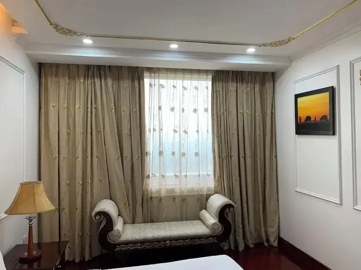 Бакнинь: Bac Ninh Royal Hotel