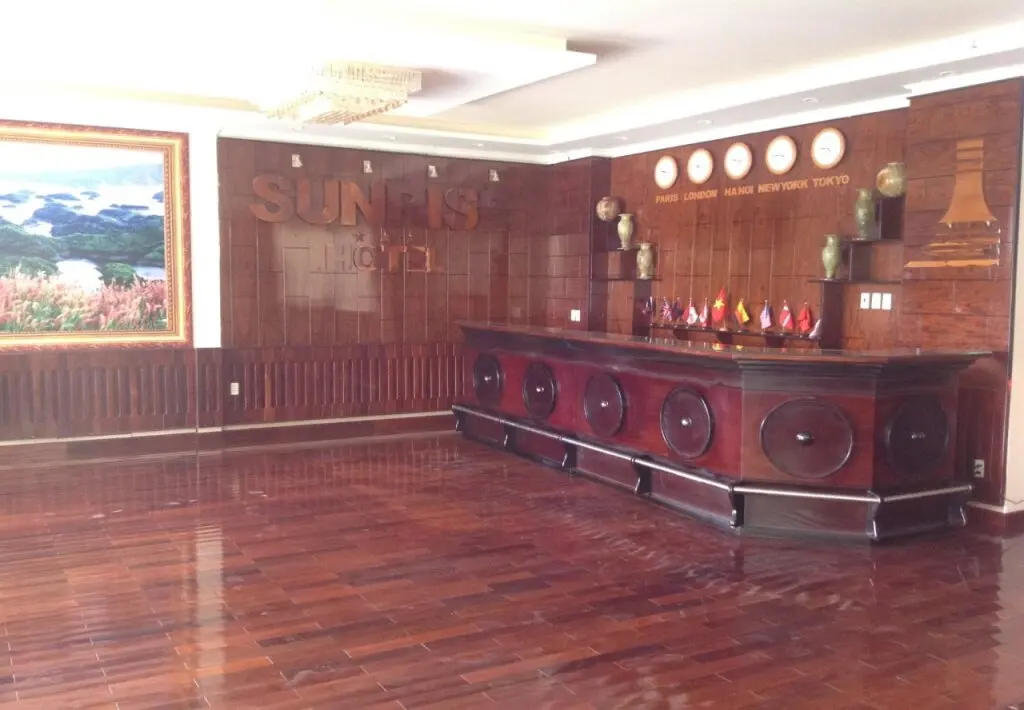 Зянгия: New Sunrise Hotel Dak Nong