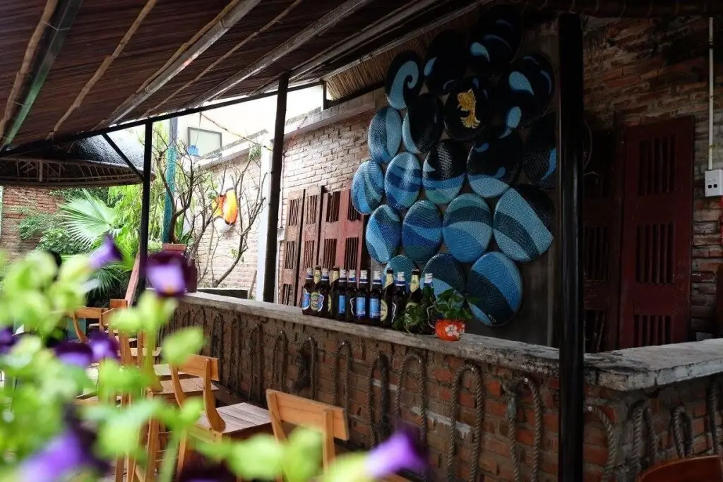 Дананг: Bookaholic Beach Hostel