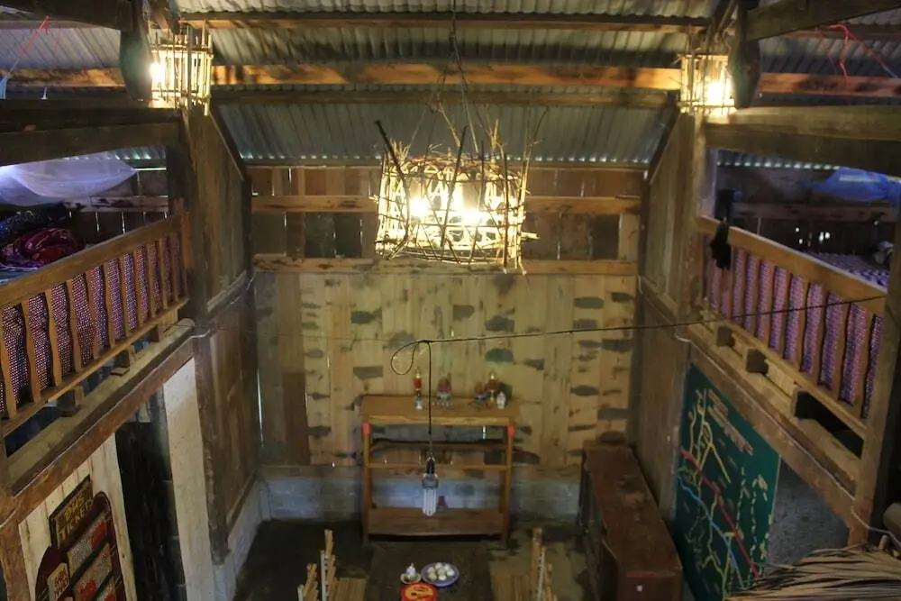 Шапа: Zihome Hmong House