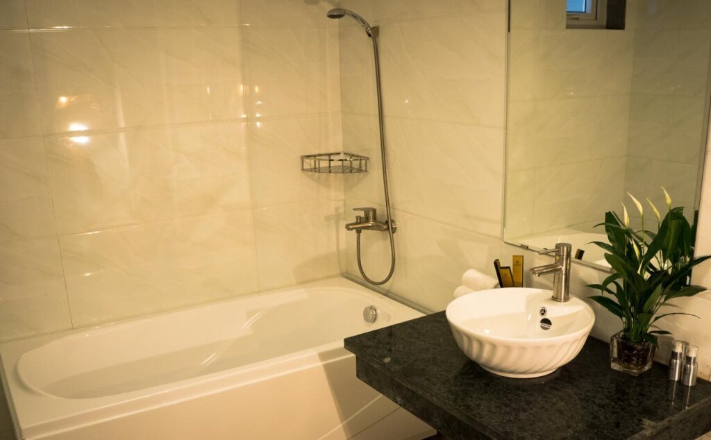 Шапа: Sons Hotel