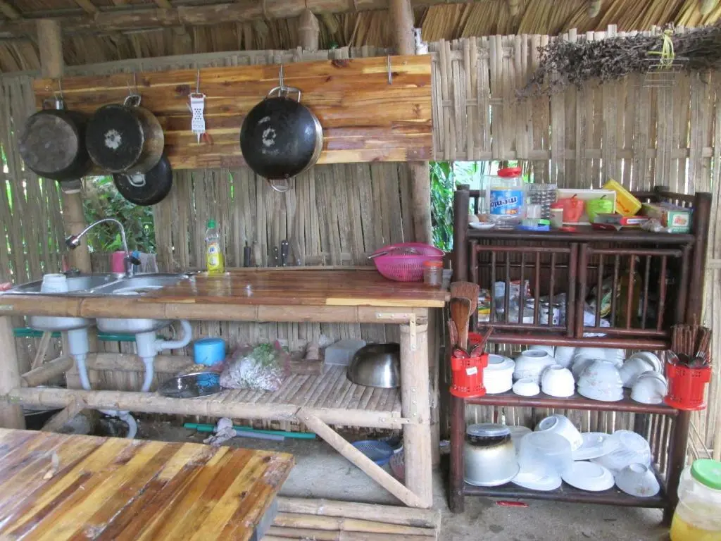 Хазянг: Dong Que Homestay-Tours-Motorbike, Car rental, Hiking
