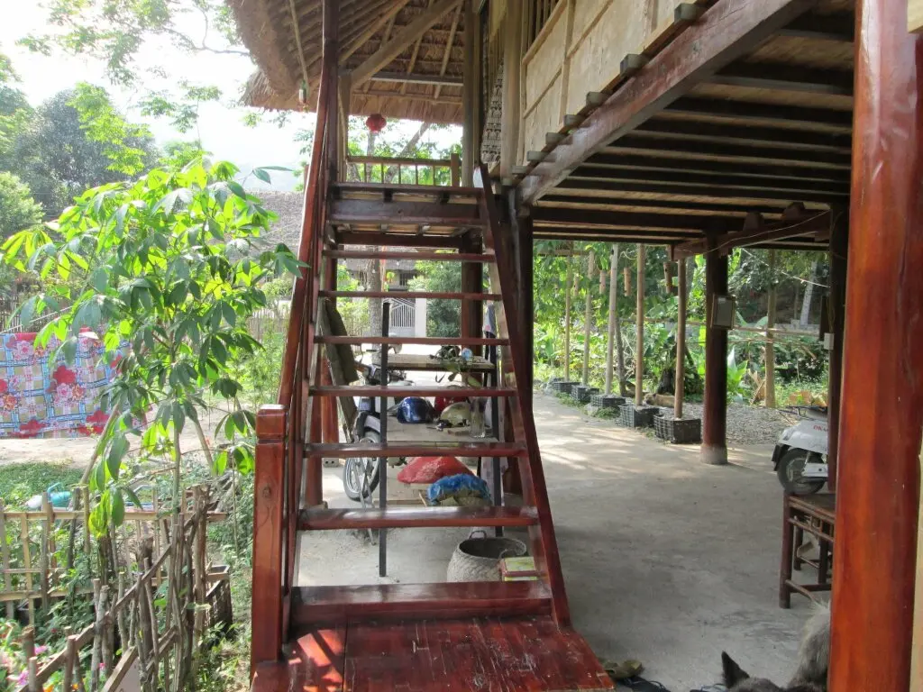 Хазянг: Dong Que Homestay-Tours-Motorbike, Car rental, Hiking