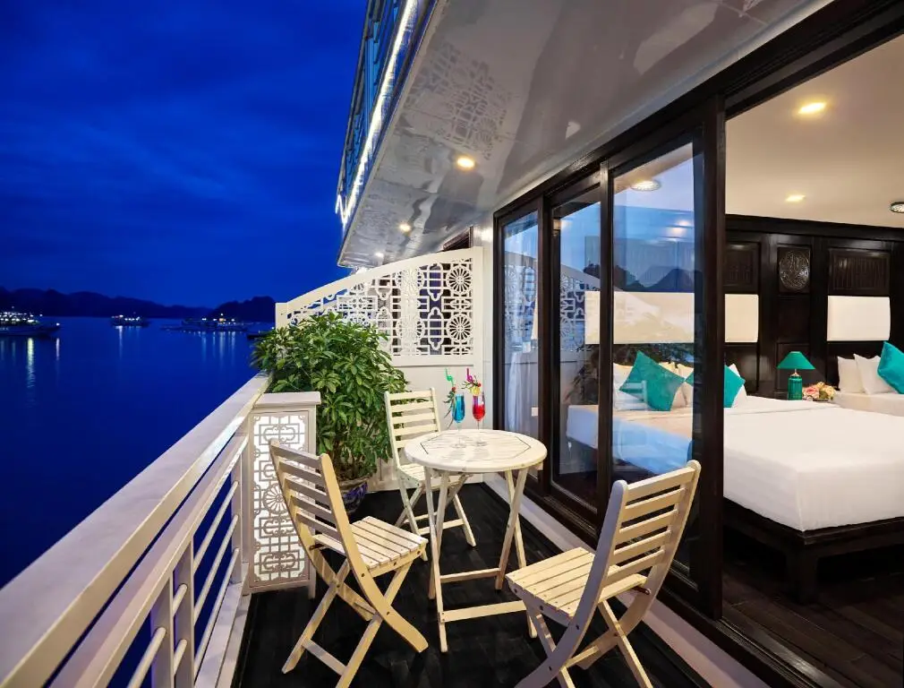 Халонг: Alisa Luxury Cruise
