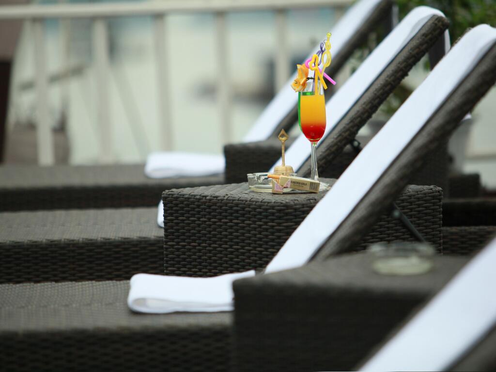 Халонг: Phoenix Luxury Cruise
