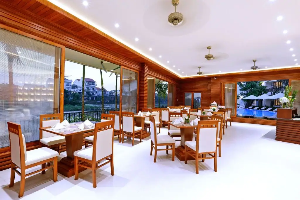 Хойан: Azumi Villa Hotel