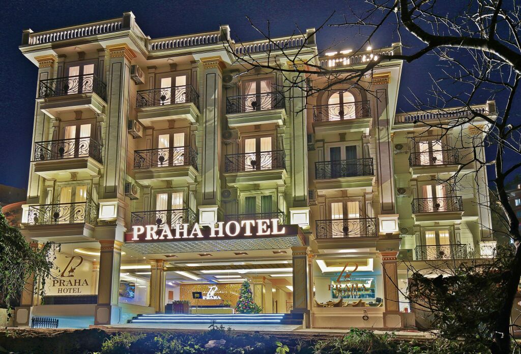 Шапа: Sapa Praha Hotel