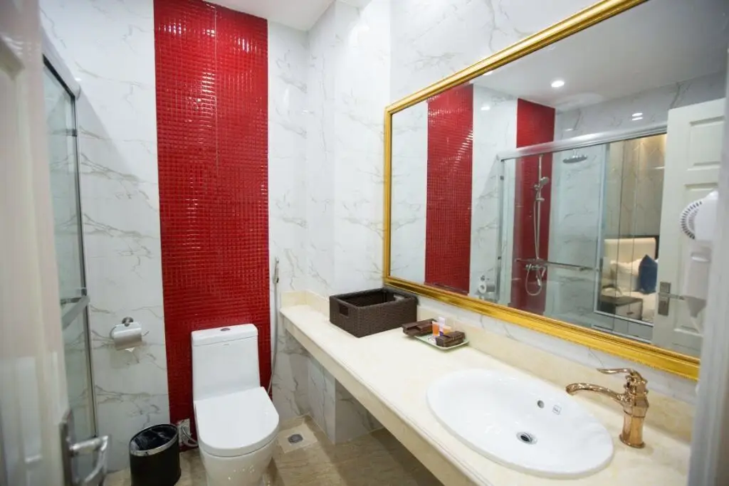 Бакнинь: Phoenix International Hotel - Phu Son Resort