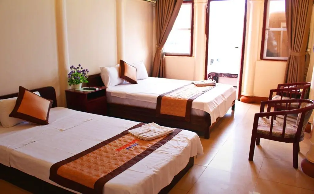 Халонг: Halong Lucky Hotel