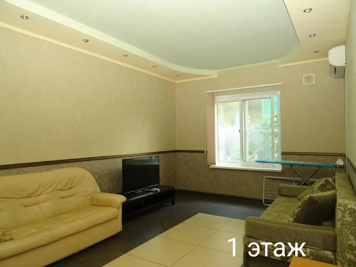 Адлер: Guest House Mirny с бассейном