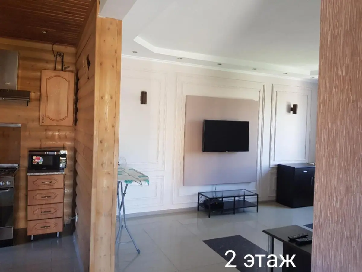 Адлер: Guest House Mirny с бассейном