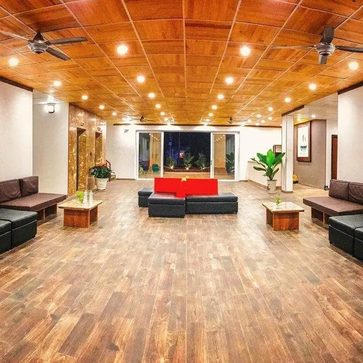 Лонг Диен: Oceanward Hotel