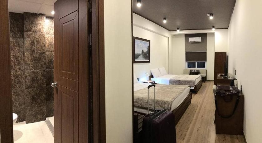 Лонг Диен: Oceanward Hotel