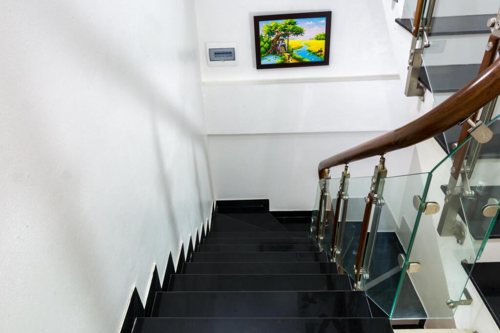 Нгок Куанг: Hotel Liberty HV