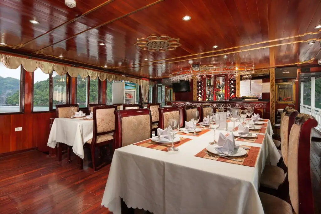 Халонг: Lan Ha Legend Cruise
