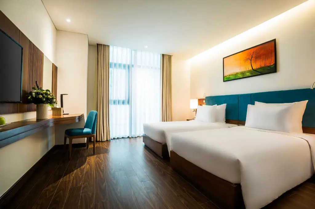 Дананг: La Beach Hotel