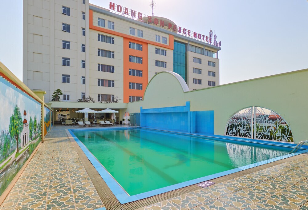 HS-Peace Hotel — фото 1