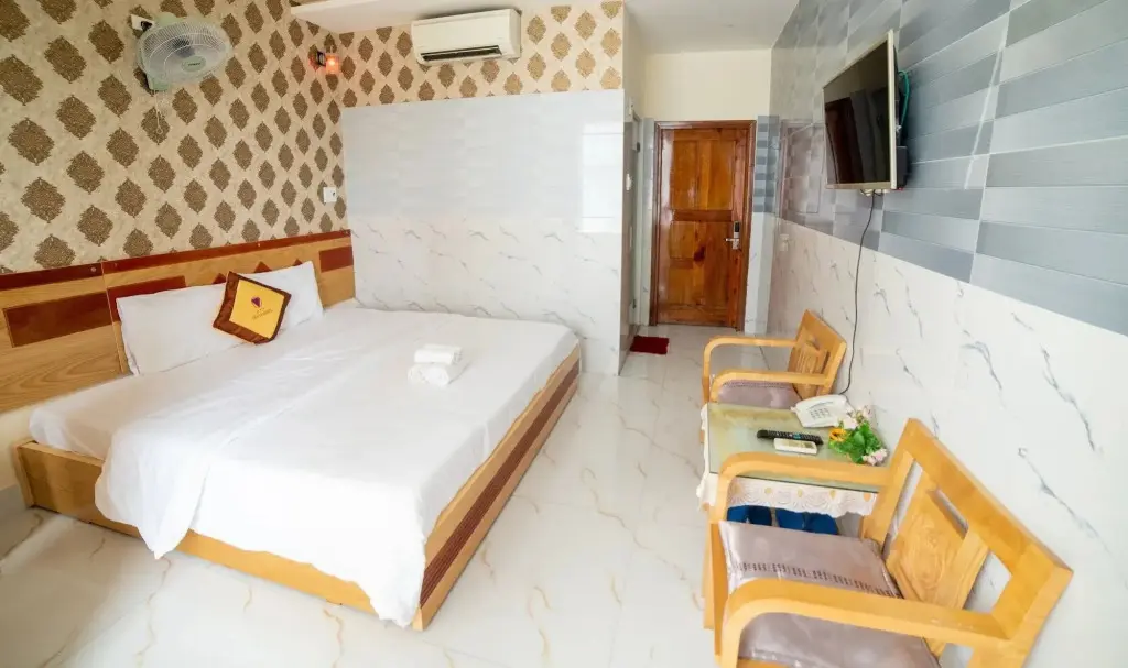 Куинён: Yen Vy 04 Luxury Hotel