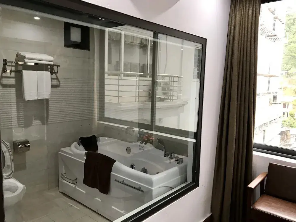 Там-Дао: Huong Rung Hotel