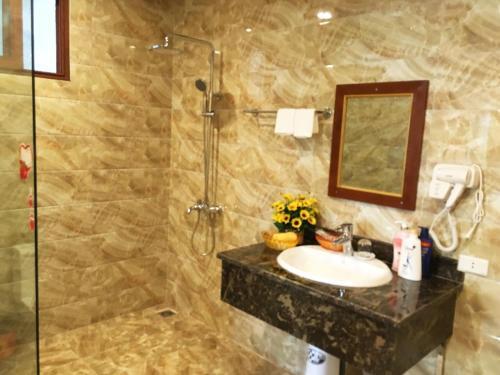 Ханой: Viet Hotel