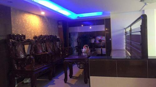 Хошимин: Binh Dung Hotel by OYO Rooms