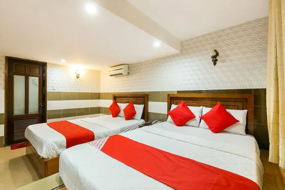 Хошимин: Binh Dung Hotel by OYO Rooms