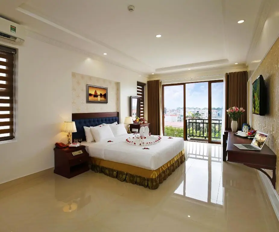 Бакнинь: Bac Ninh Uri Hotel