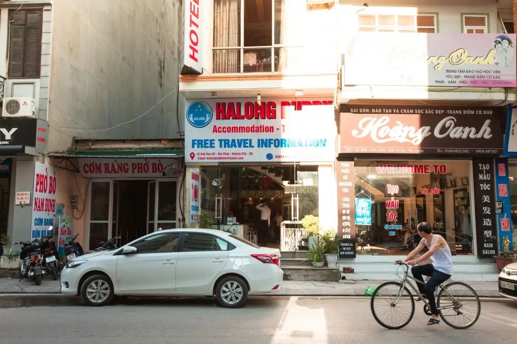 Halong Buddy Inn  Travel Hostel — фото 1