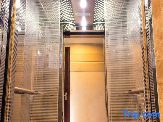 Хошимин: Bin Bin Hotel 3 - Near SC Vivo City D7