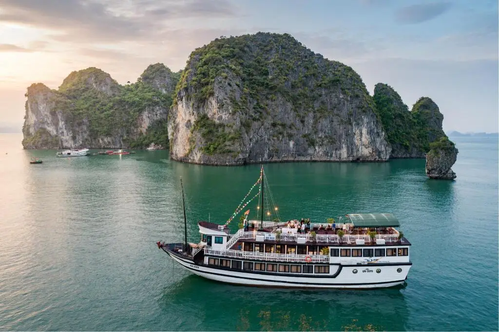 Халонг: Swan Boutique Cruises
