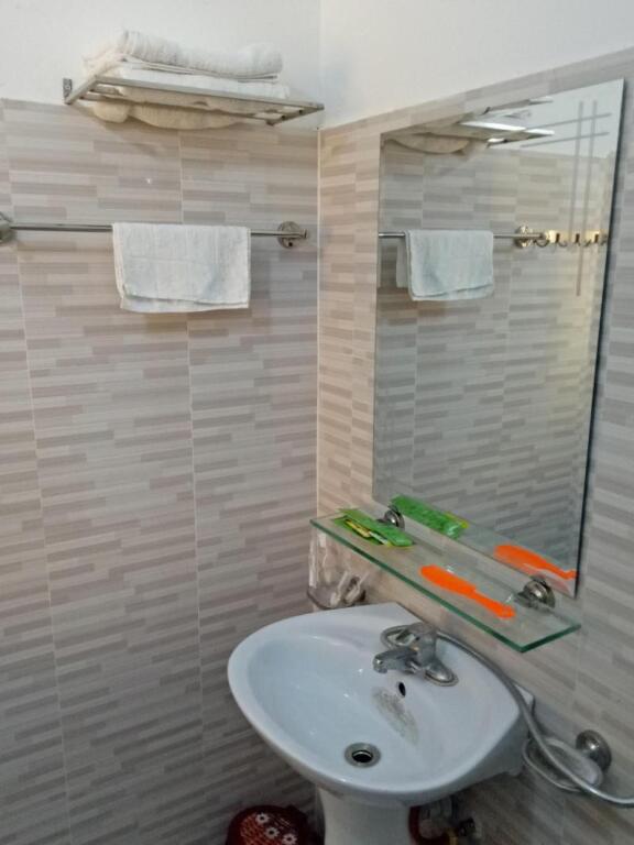 Лангшон: Hoa Sen Hotel