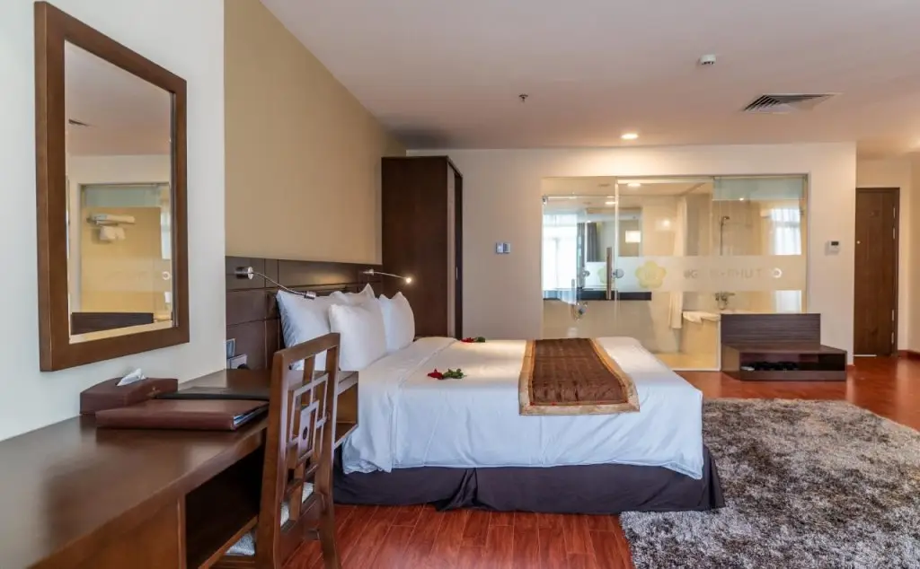 Там-Дао: Sai Gon Phu Tho Hotel