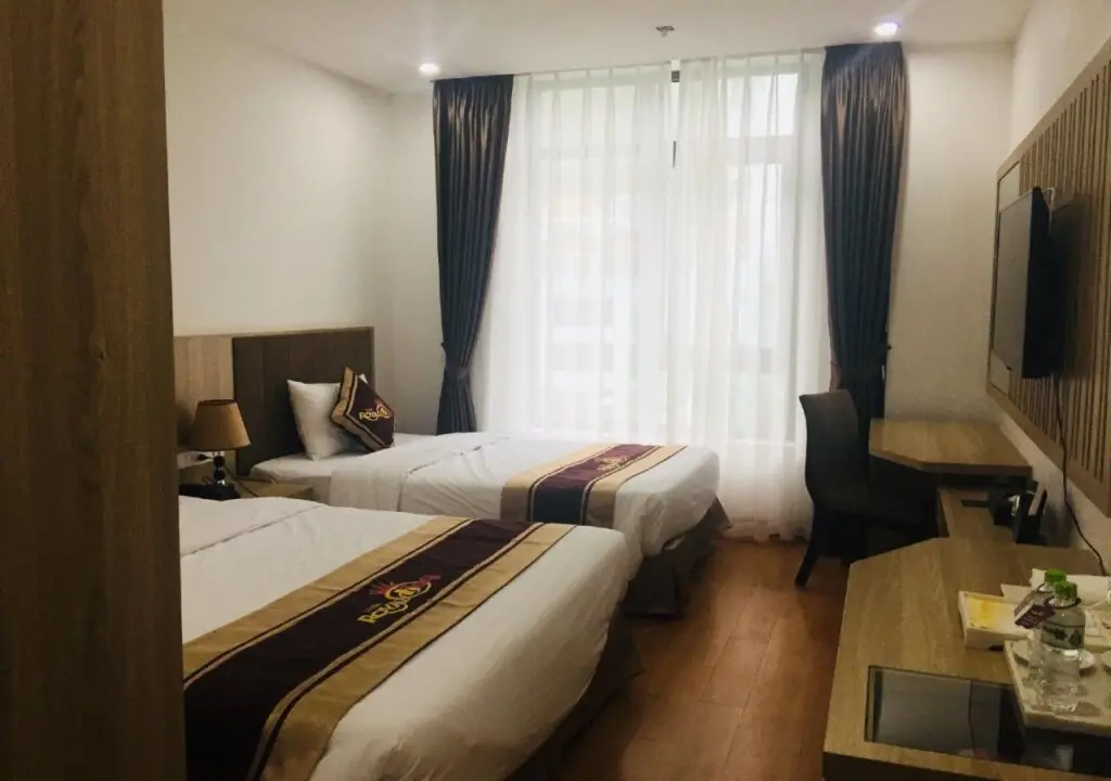Там-Дао: Royal Huy Tam Dao