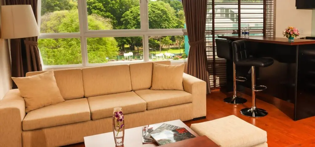 Там-Дао: Royal Huy Tam Dao