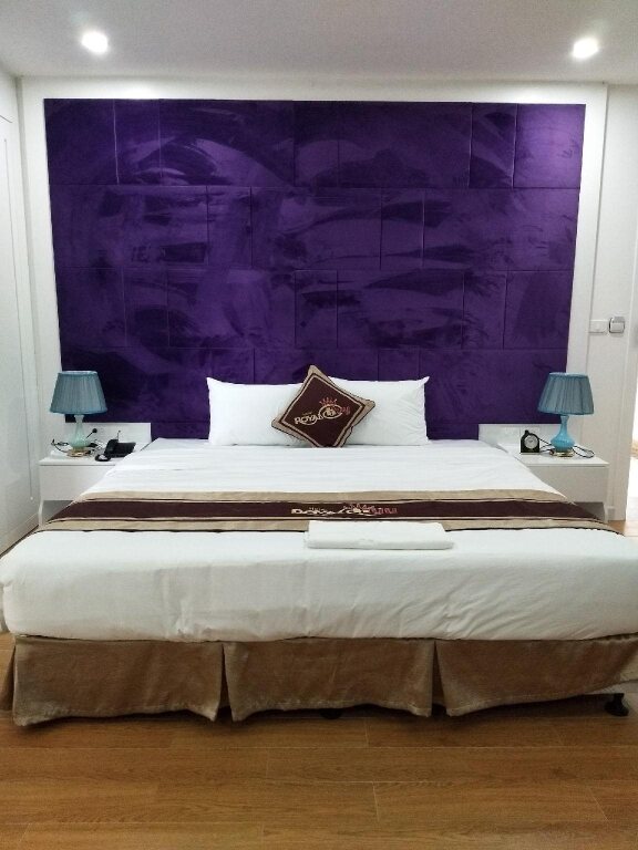 Там-Дао: Royal Huy Tam Dao