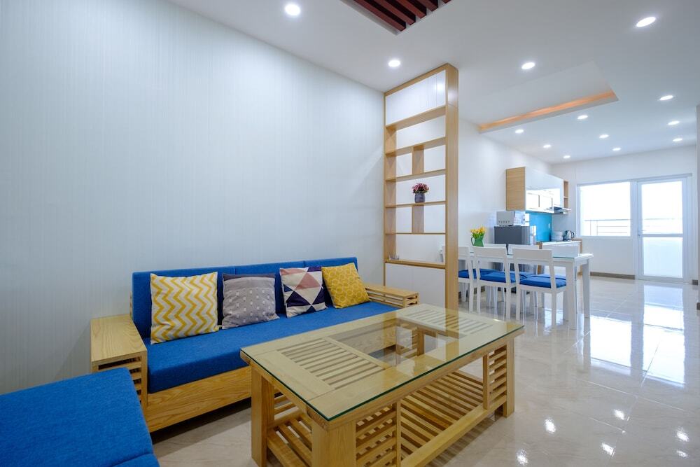 Нячанг: Sunrise Hon Chong Ocean View Apartment